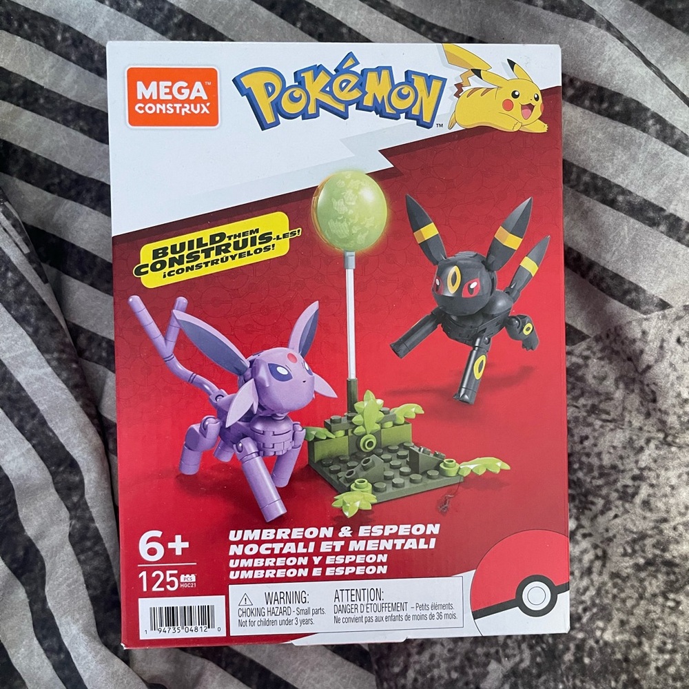 Pokemon Mega Construx Umbreon and Espeon